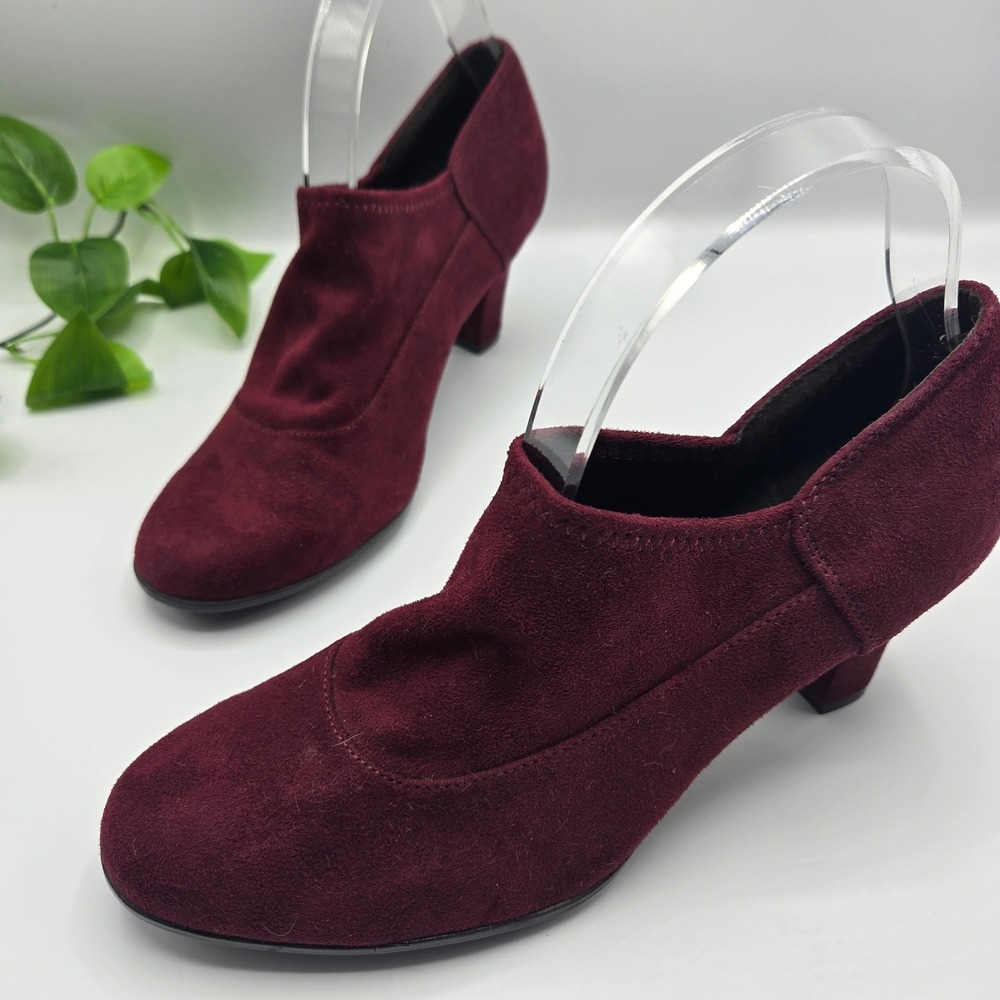 Aerosoles Moonrise Shooties Burgundy Faux Suede Ankle Booties 10M EUC